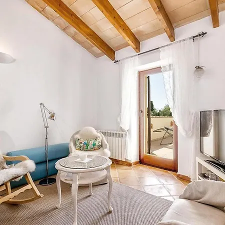 Casa Maria Angela Holiday home *